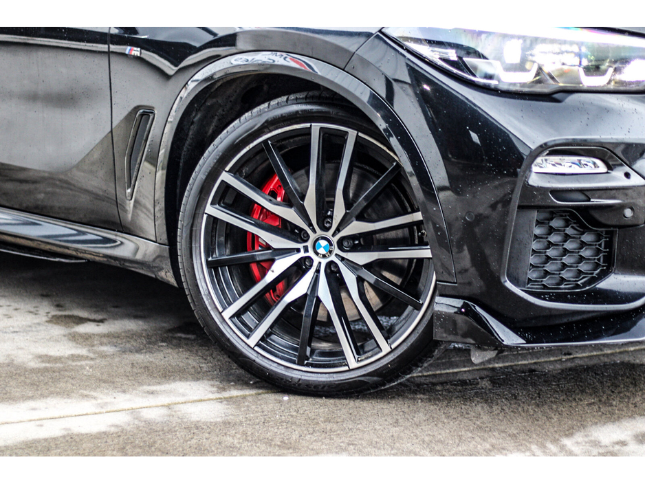 2021 BMW X5 - image 5