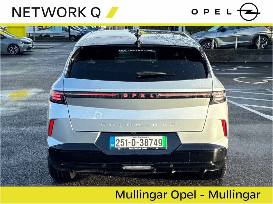 2025 Opel Grandland - image 6