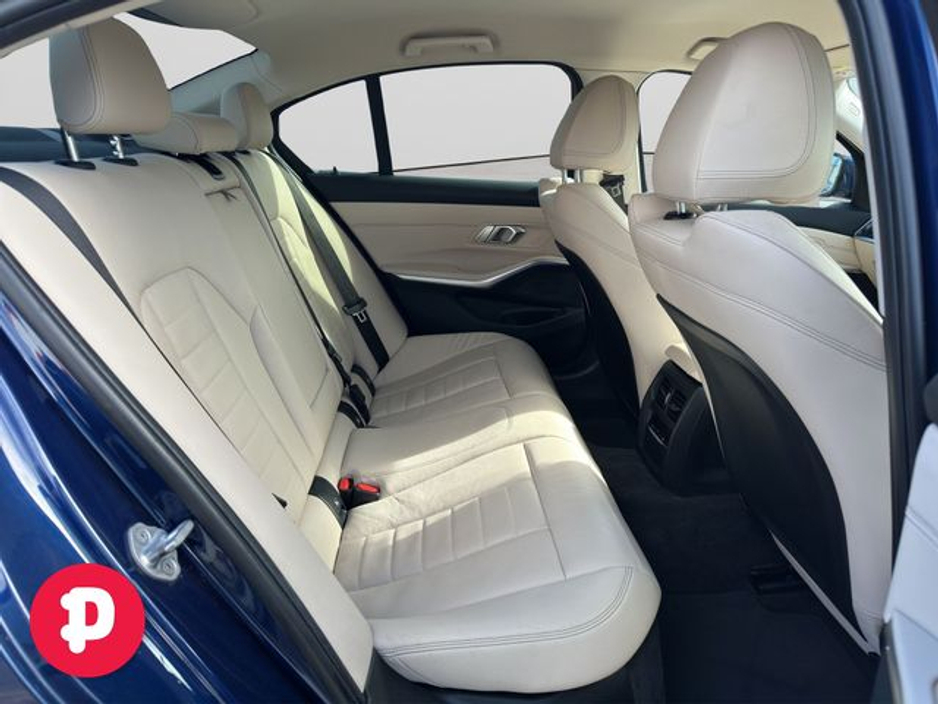 2019 BMW 3 Series - image 15