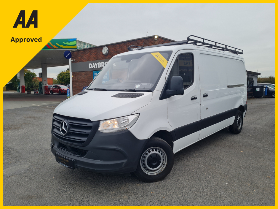 2019 Mercedes-Benz Sprinter - image 7