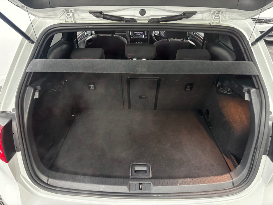 2013 Volkswagen Golf VOLKSWAGEN GOLF GTI 2.0 TSI MANUAL 6SPEED FWD 220BHP 3DR*TARTAN SEATS*AUTO HOLD HANDBRAKE*TRADE INS AVAILABLE* €15,950