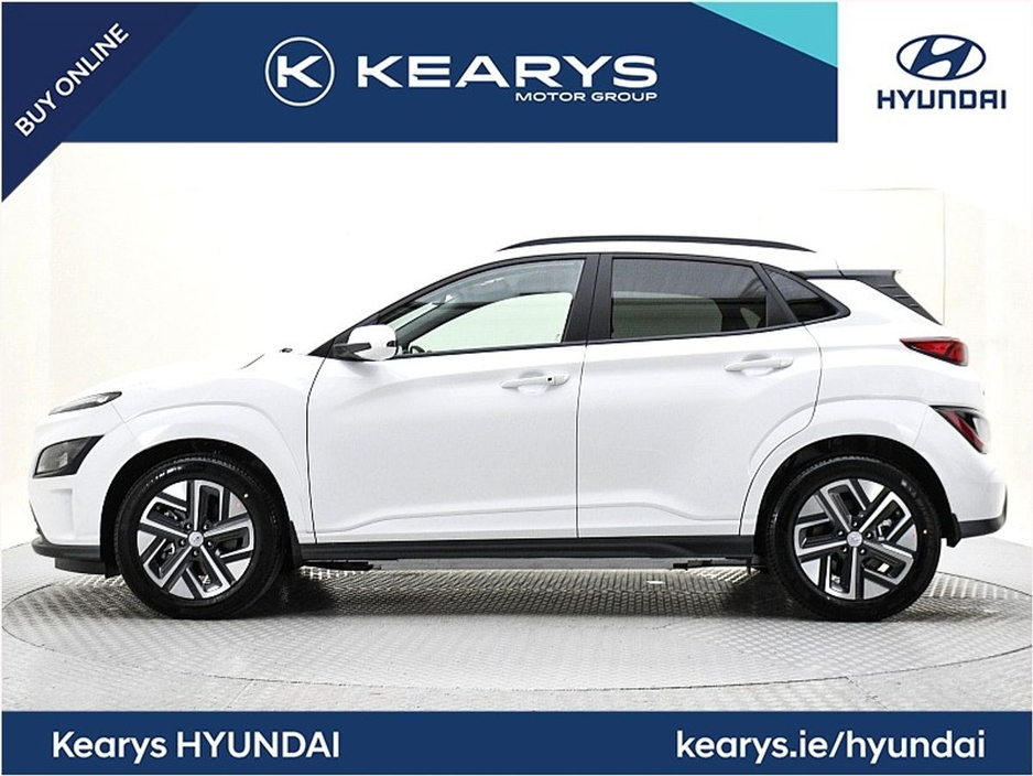 2023 Hyundai Kona - image 3