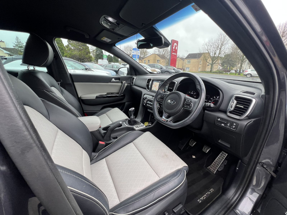 2017 Kia Sportage - image 11