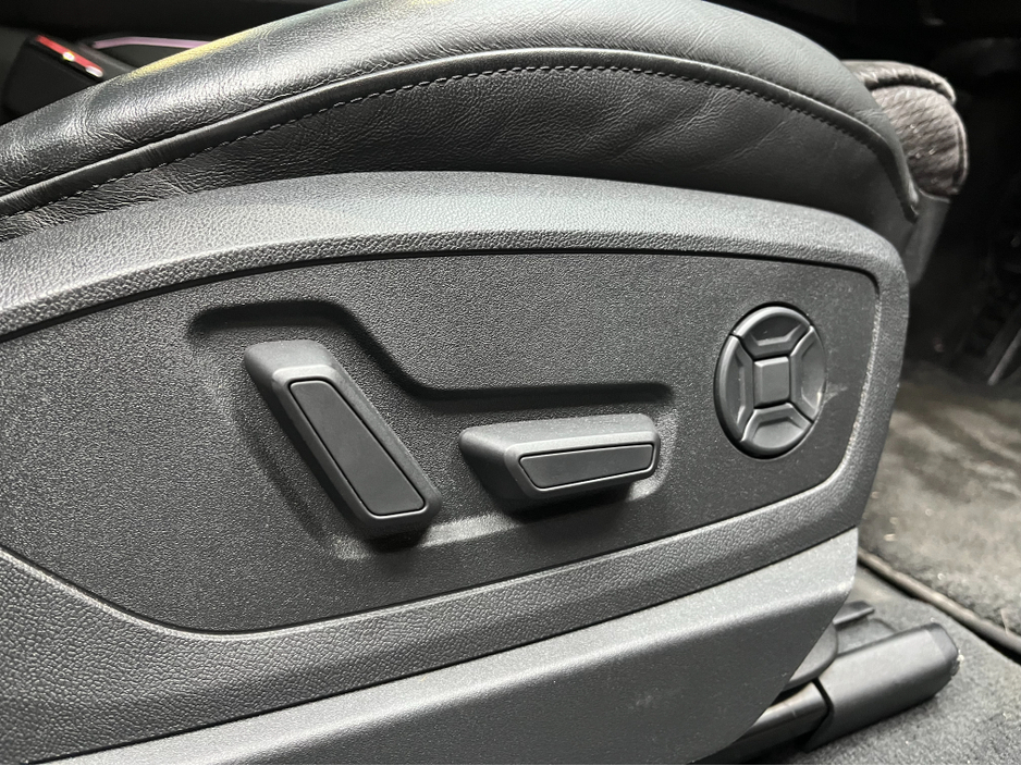 2021 Audi e-tron - image 16