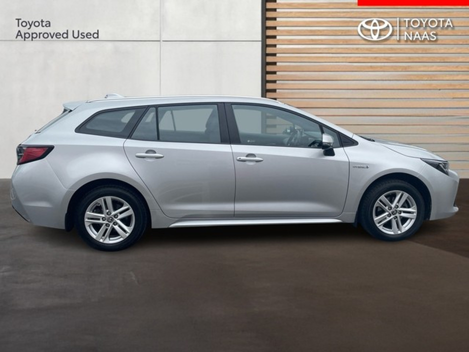 2022 Toyota Corolla - image 3