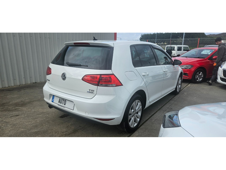 2016 Volkswagen Golf - image 6