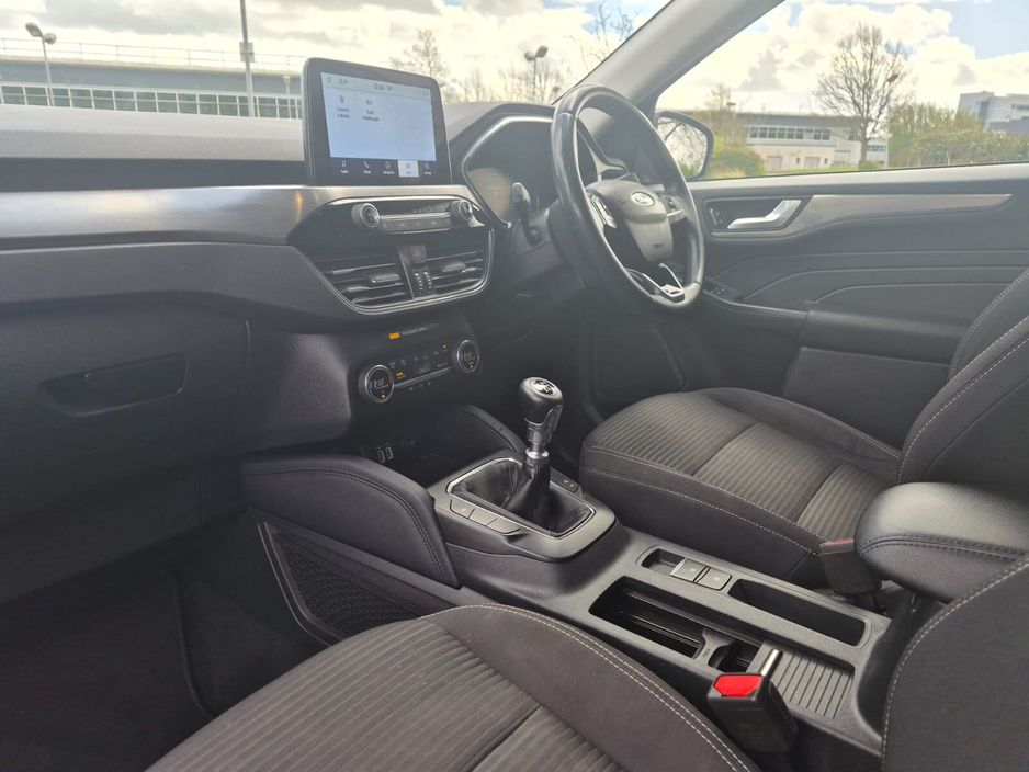 2022 Ford Kuga - image 14