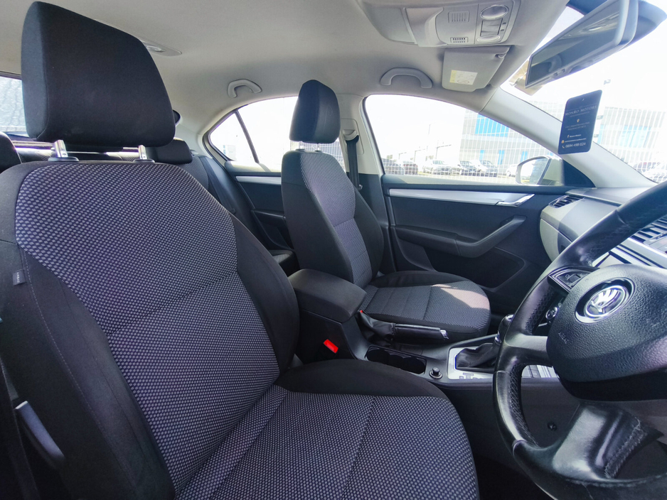 2015 Skoda Octavia - image 15