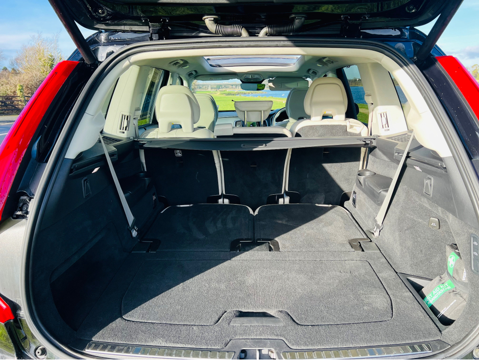 2022 Volvo XC90 ULTIMATE T8 RECHARGE AWD