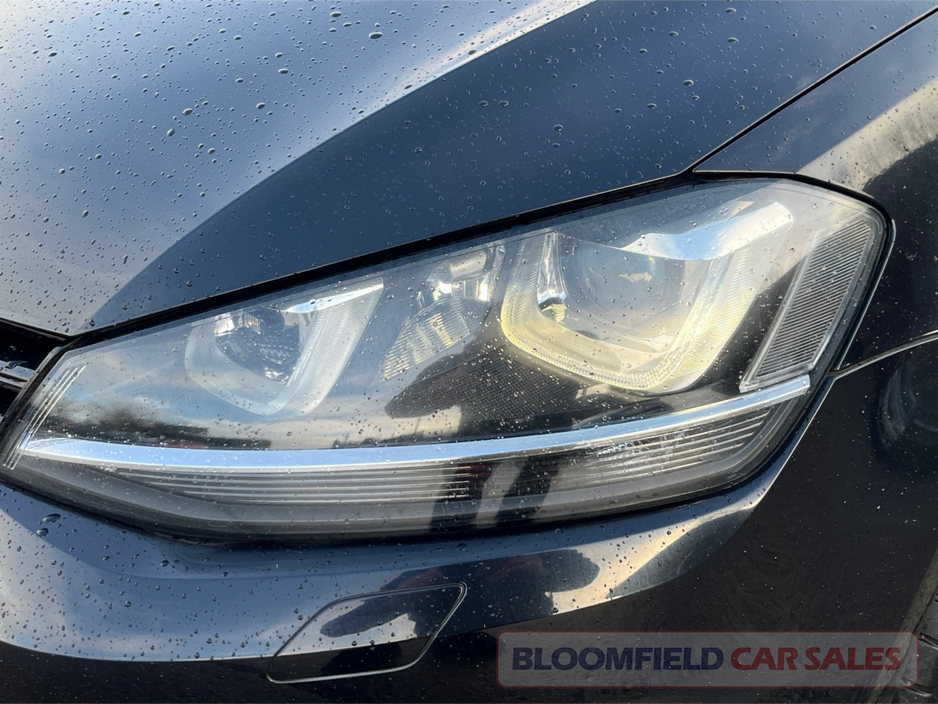 2015 Volkswagen Golf HIGHLINE , AUTO // LOW MILEAGE €13,950