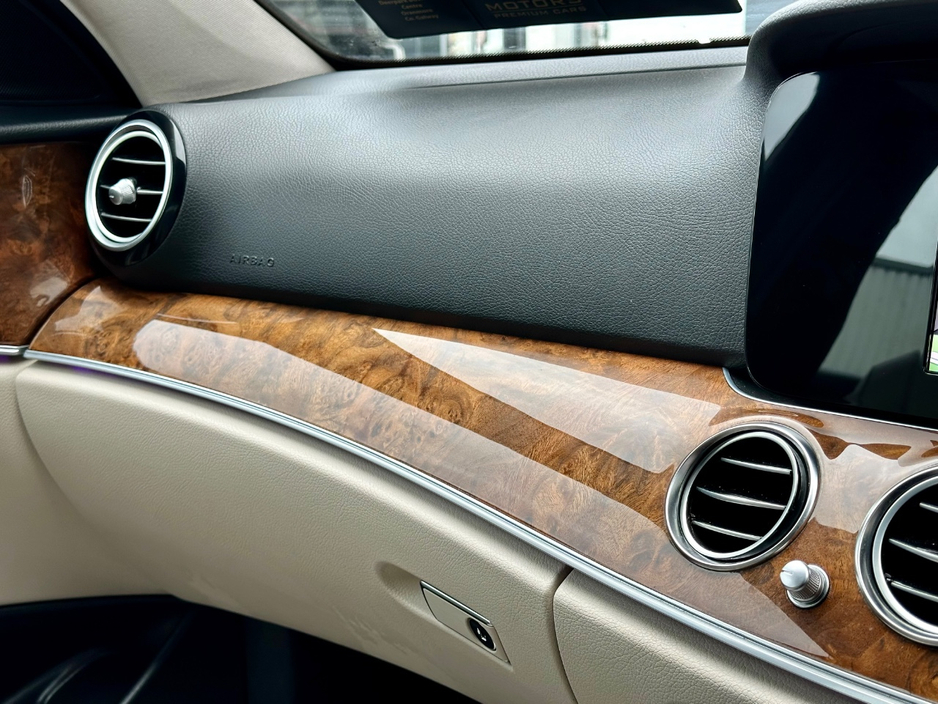 2017 Mercedes-Benz E Class - image 17