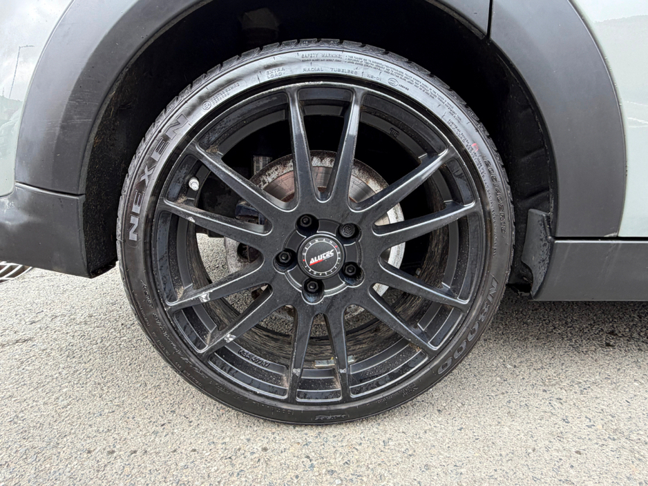 2022 MINI Hatch - image 10