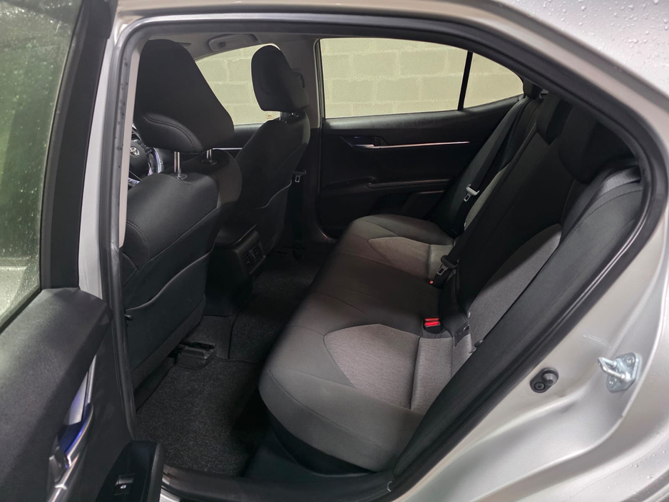 2020 Toyota Camry Petrol hybrid €19,999