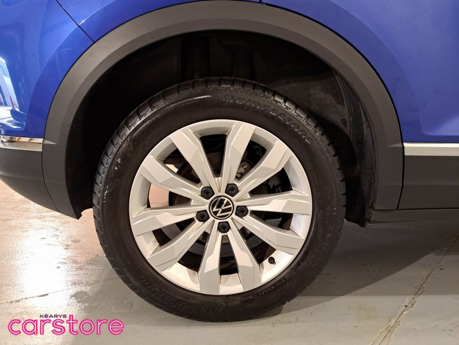 2021 Volkswagen T-Roc - image 14