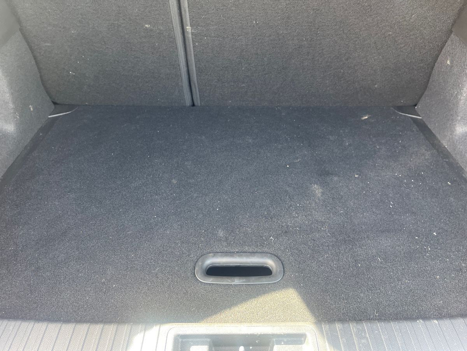 2025 Renault Captur - image 12