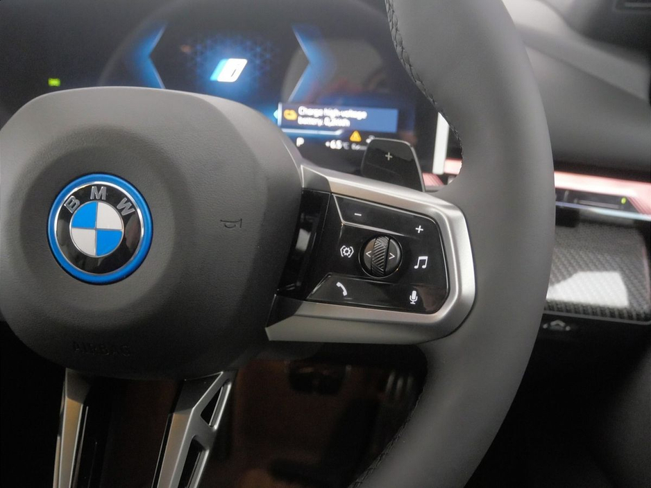 2026 BMW 5 Series - image 18