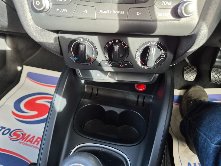 2013 Audi A1 - image 20