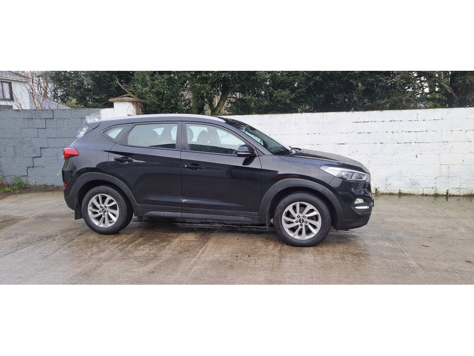 2017 Hyundai Tucson SE BLUE DRIVE 2WD CRDI €13,000