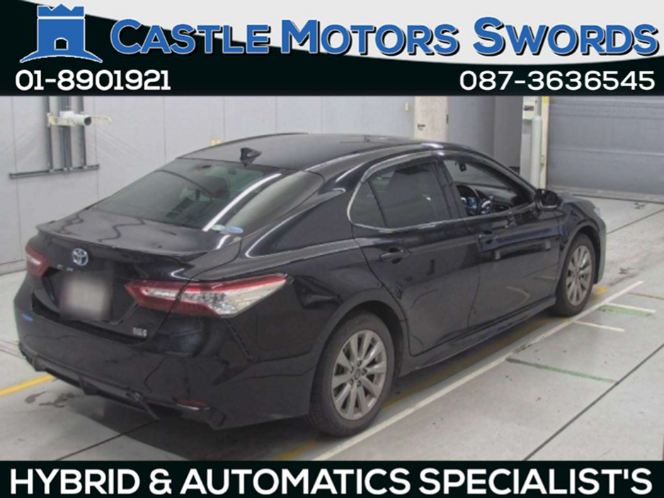 2020 Toyota Camry - image 2