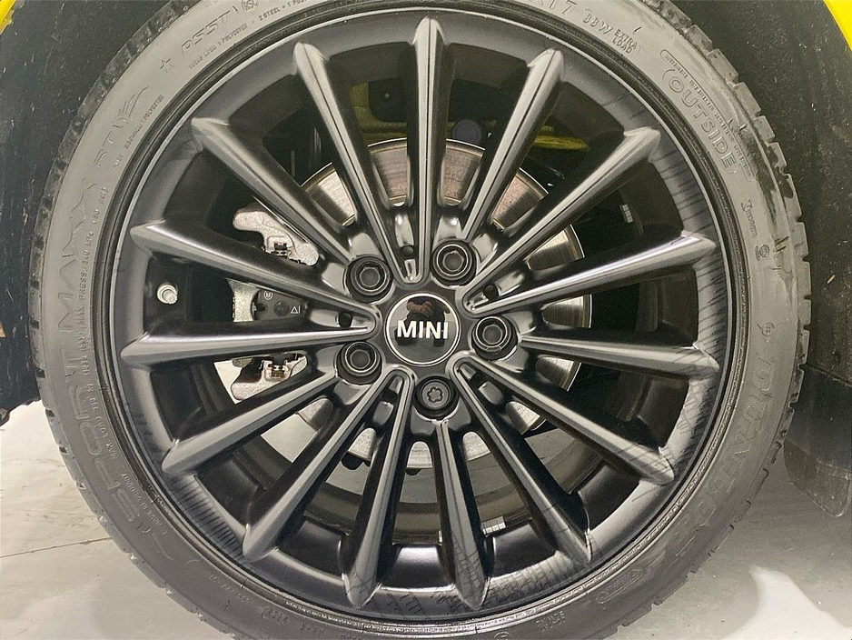 2025 MINI Hatch Cooper E €25,950