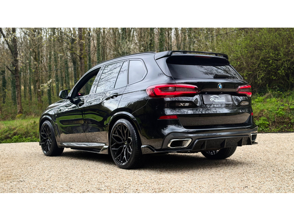 2021 BMW X5 - image 6