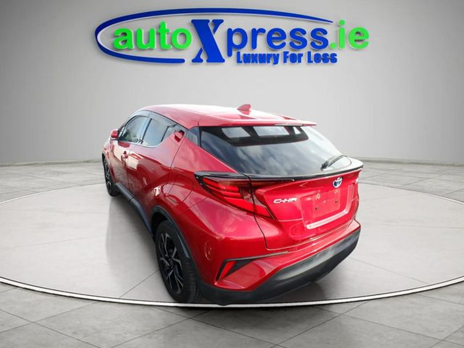 2021 Toyota C-HR - image 5