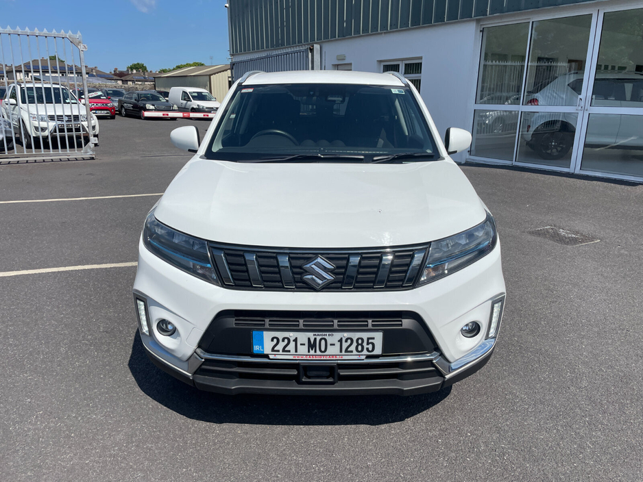 2022 Suzuki Vitara - image 3