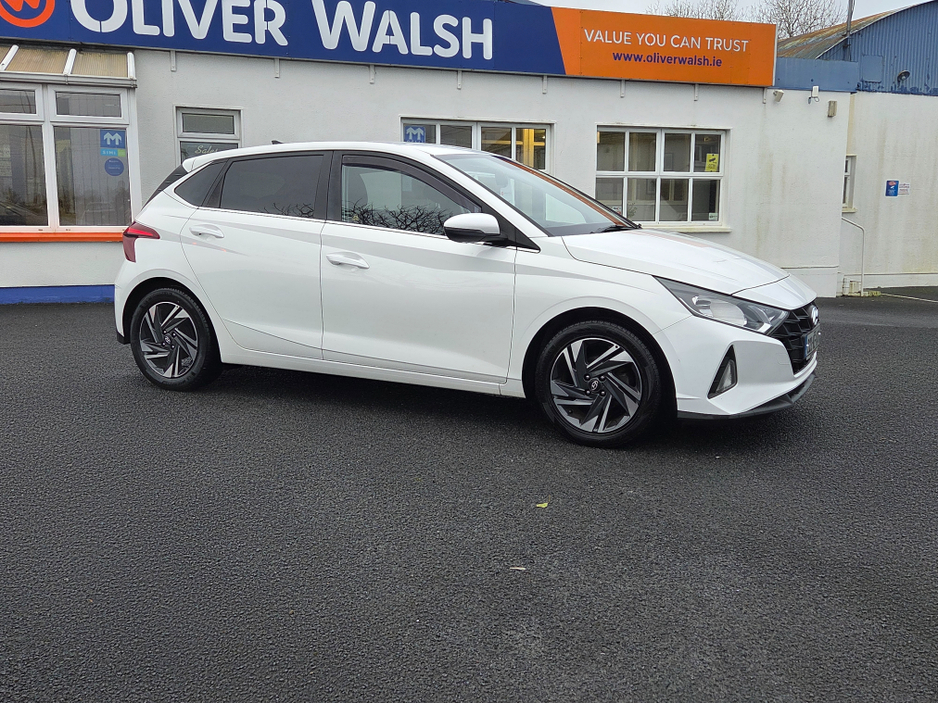 2022 Hyundai i20 DELUXE PLUS 5DR €17,950