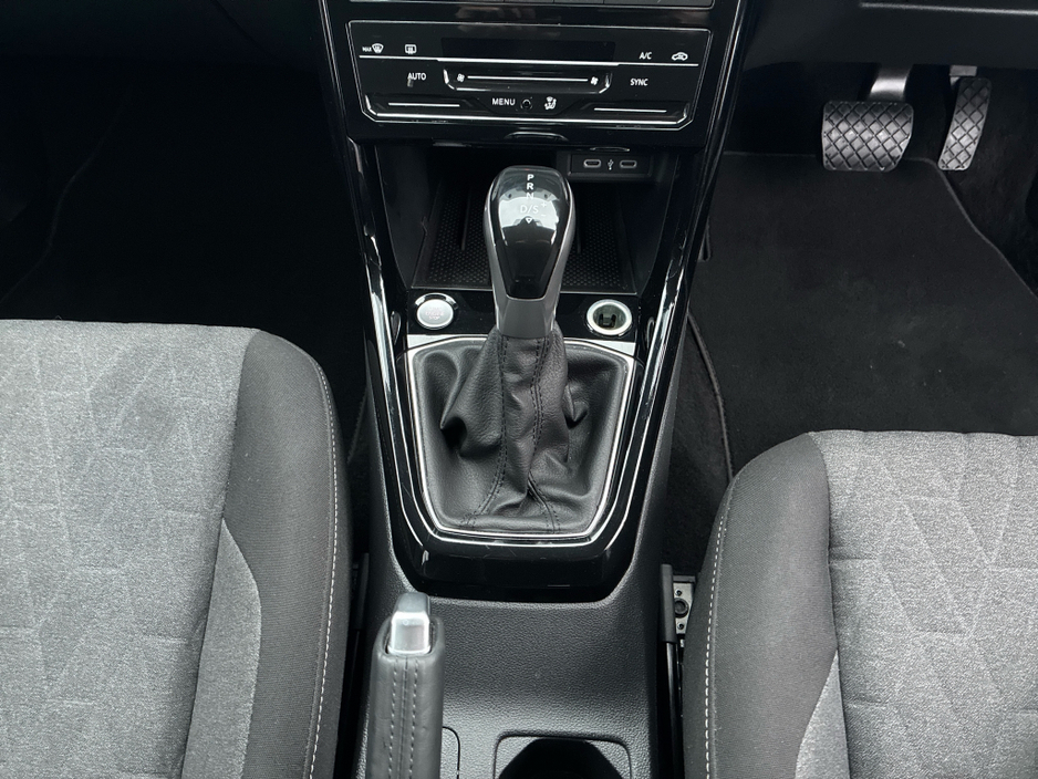 2025 Volkswagen T-Cross EDITION75 1.0 D7F 116H €29,950