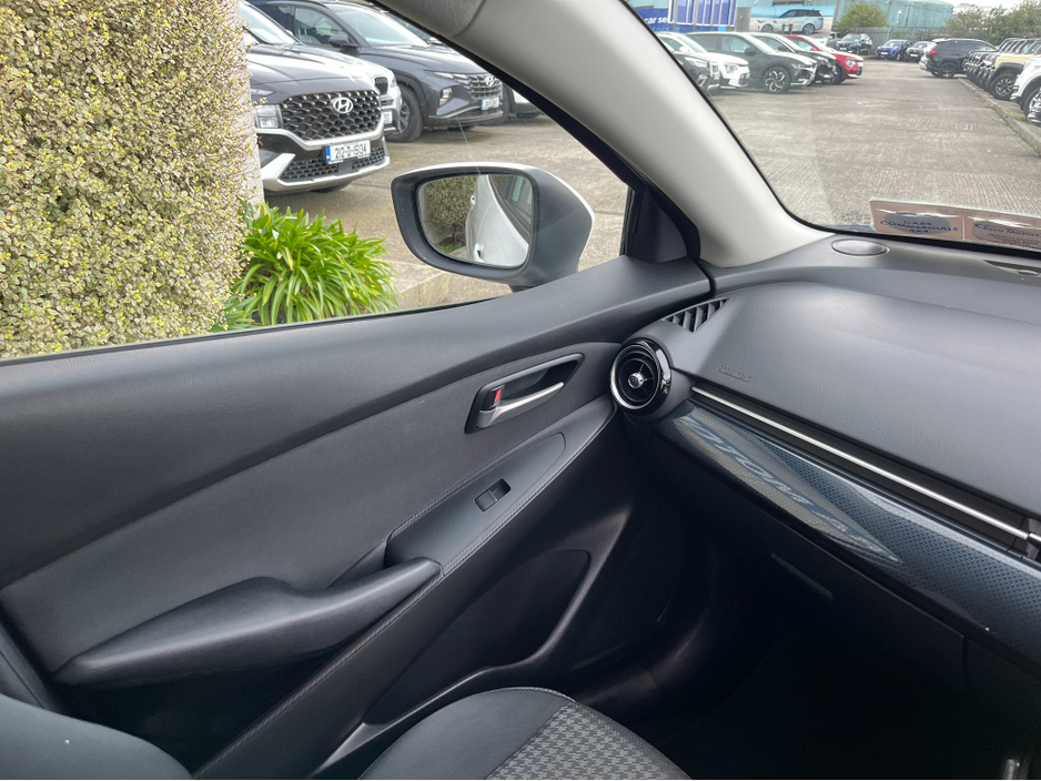 2018 Mazda Mazda2 - image 15