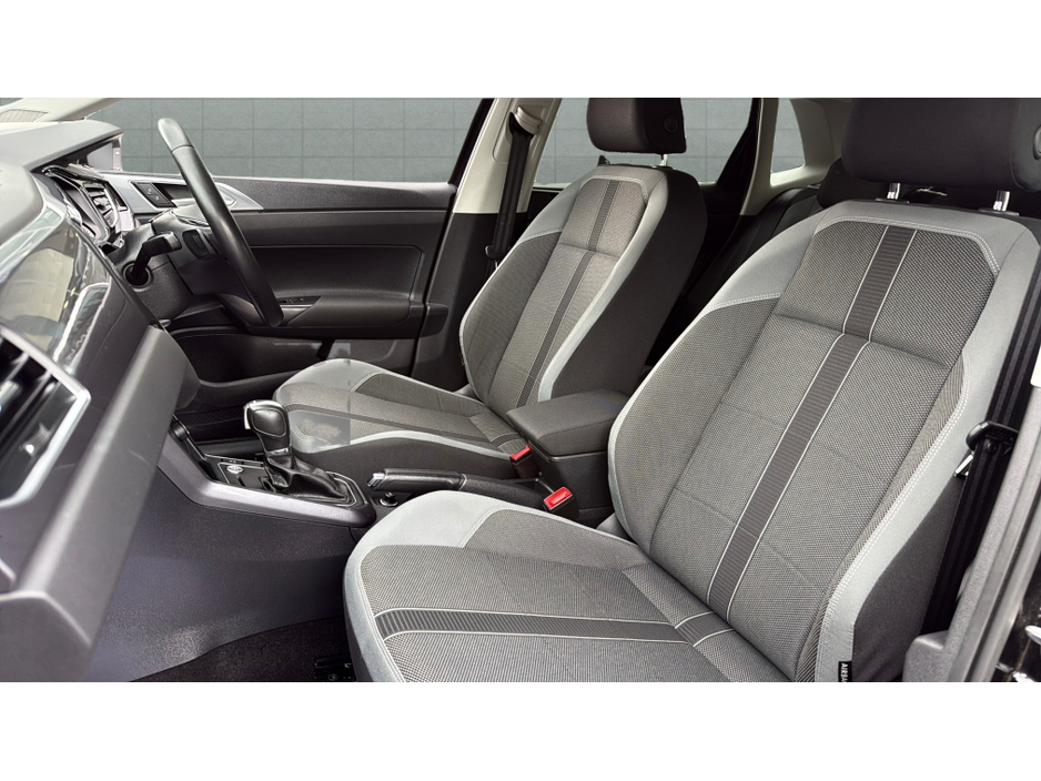 2019 Volkswagen Polo HIGHLINE 1.0TSI *15,000KMS* AUTO / HUGE SPEC €17,900