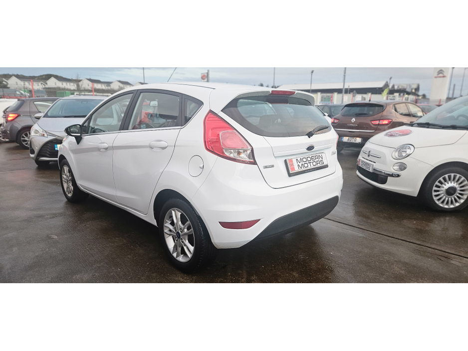 2016 Ford Fiesta ZETEC TURBO 1.0 eco 100 low miles €8,750