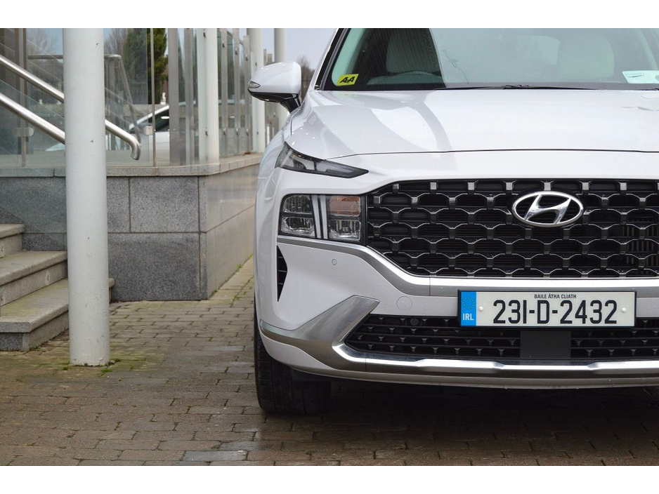 2023 Hyundai Santa Fe 1.6 PHEV 4WD Executive Plus Auto €48,995