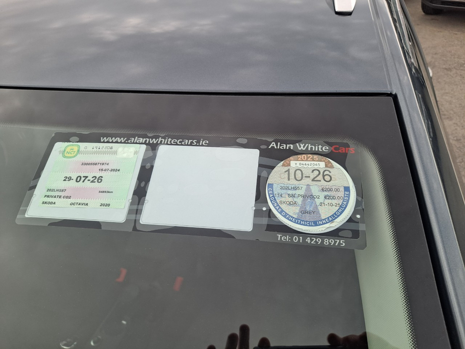 2020 Skoda Octavia - image 39