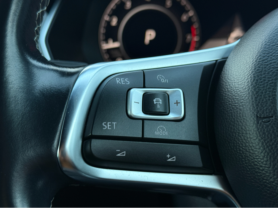 2018 Volkswagen Arteon - image 25