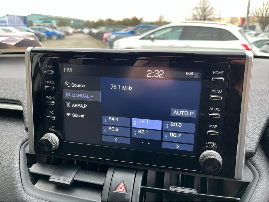 2022 Toyota Rav4 - image 19