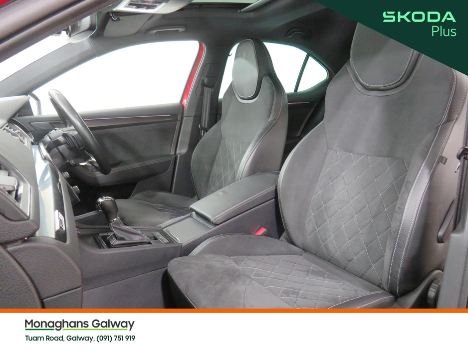 2024 Skoda Superb - image 24