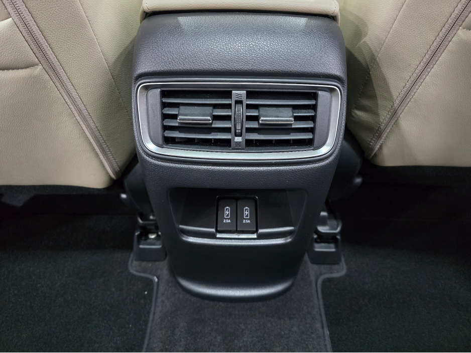2019 Honda CR-V - image 31