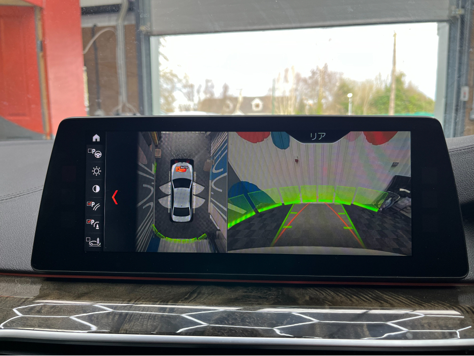 2017 BMW 5 Series - image 26