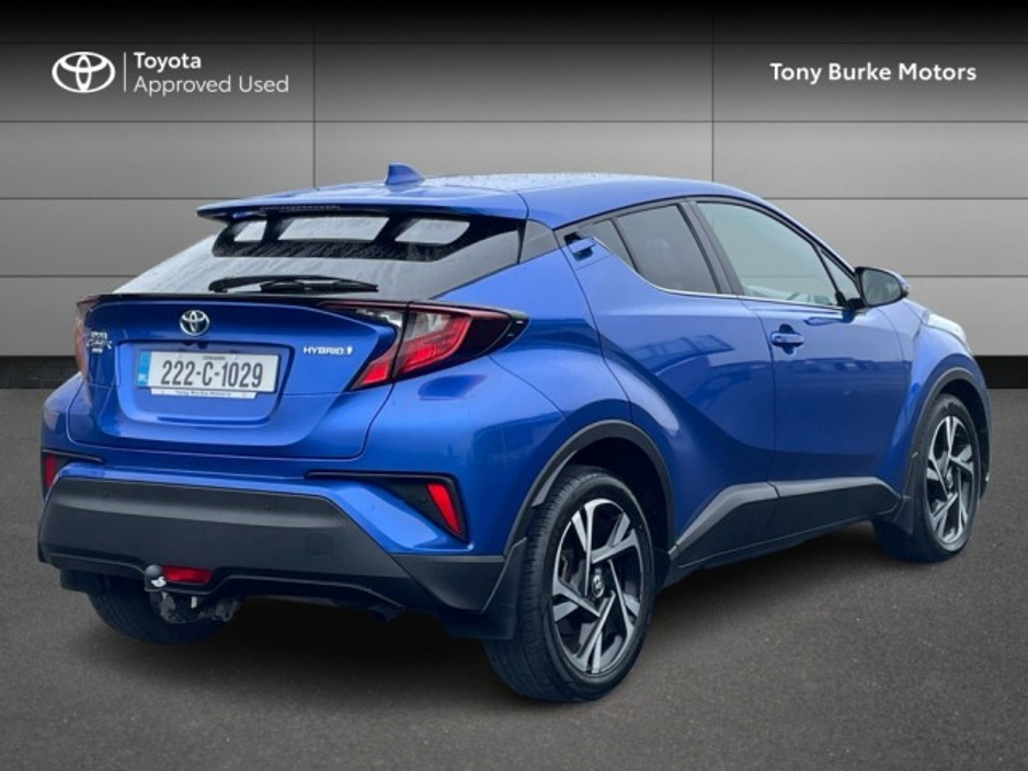 2022 Toyota C-HR - image 2