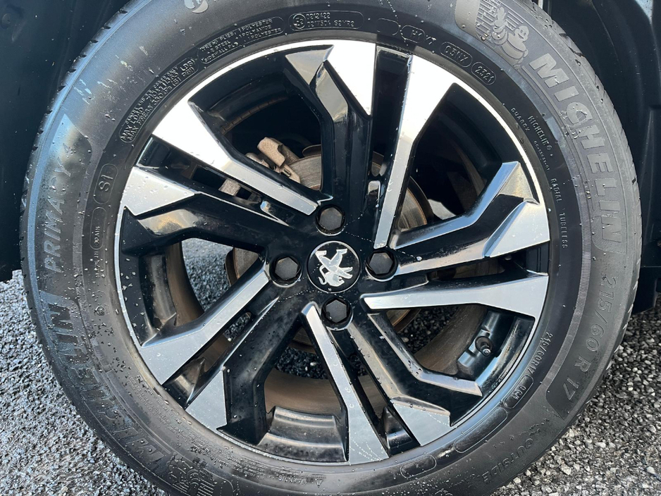 2021 Peugeot 2008 Allure 1.2 100 4DR €18,950