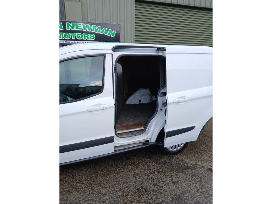 2017 Ford Transit Courier  €6,995
