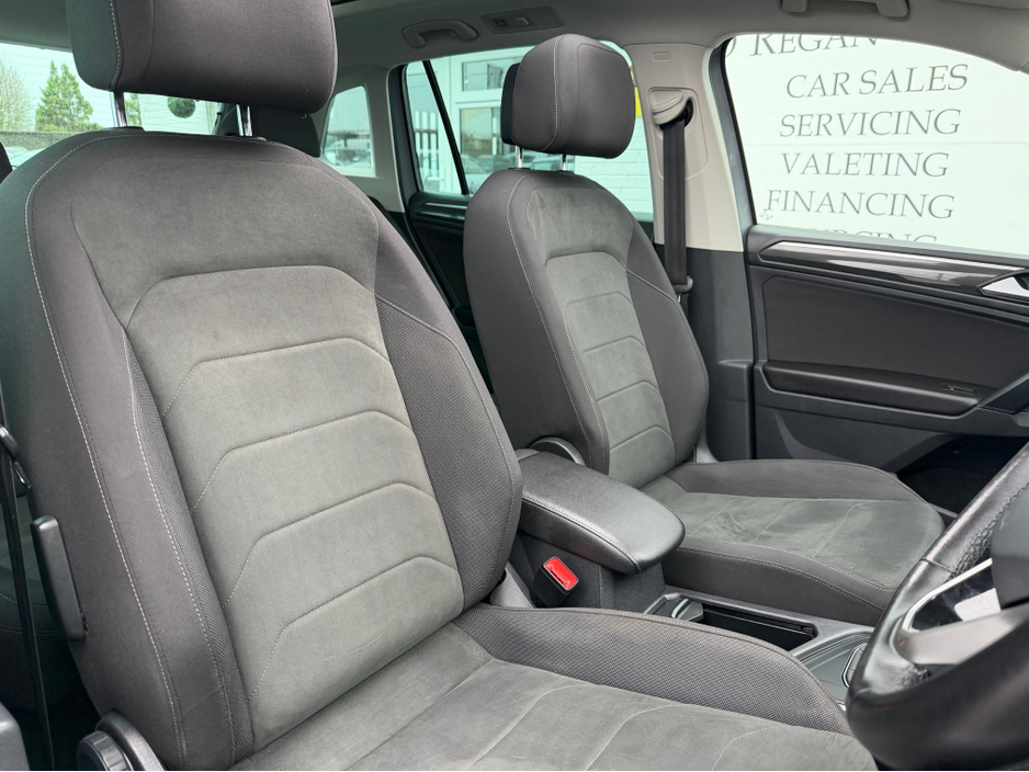 2021 Volkswagen Tiguan - image 16