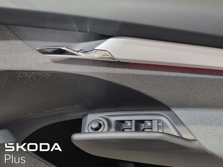 2023 Skoda Enyaq - image 23