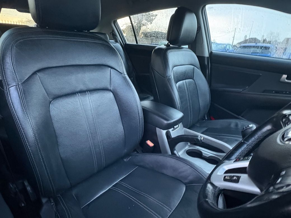 2015 Kia Sportage Platinum SE 4DR, Touch Screen Infotainment System, Sat Nav, Bluetooth, AUX Connection, Multi-Function Steering Wheel, €13,900