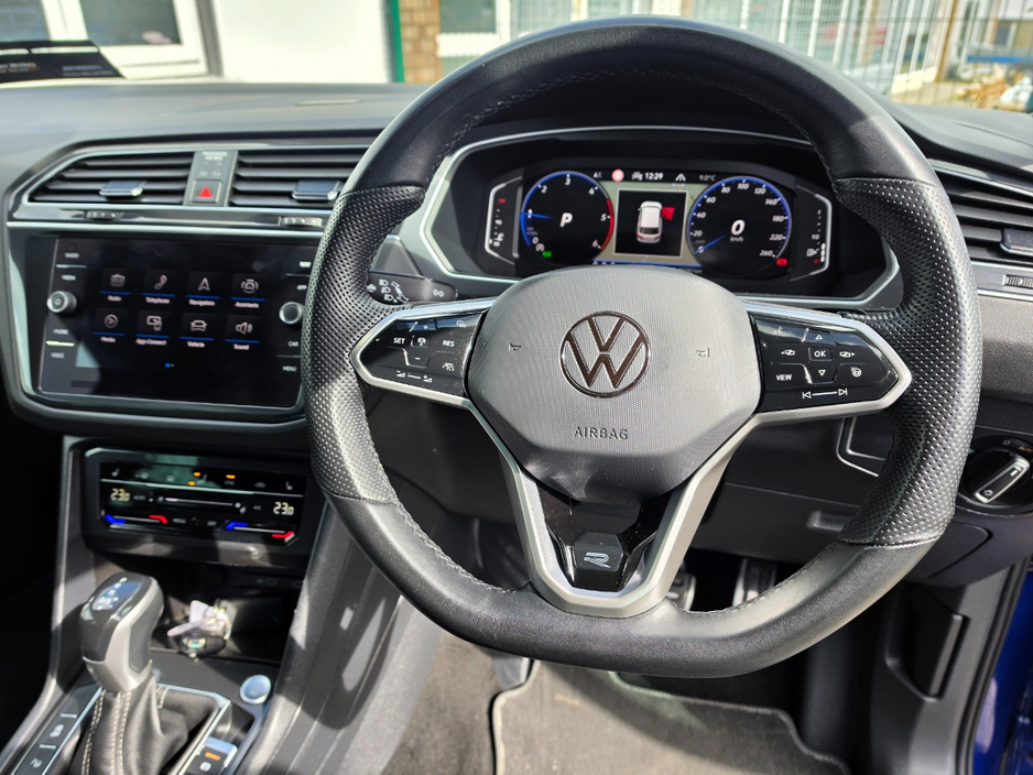2023 Volkswagen Tiguan - image 16