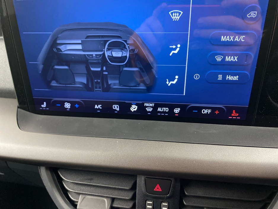 2026 Ford Transit Courier - image 18