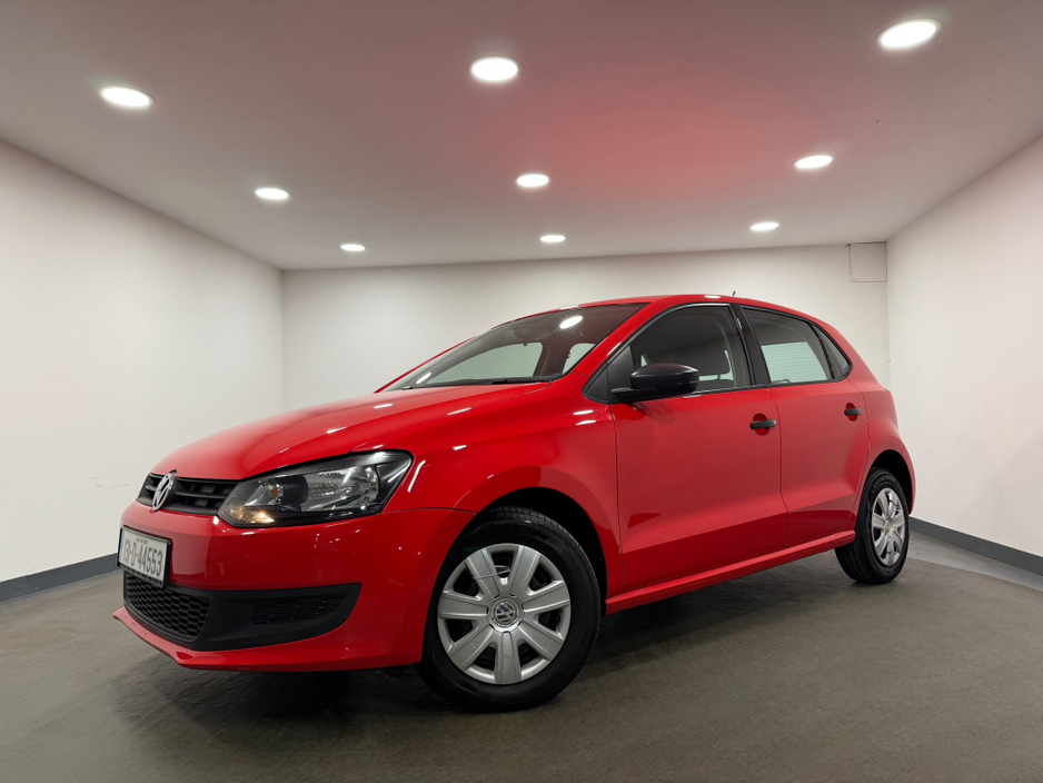 2013 Volkswagen Polo - image 3