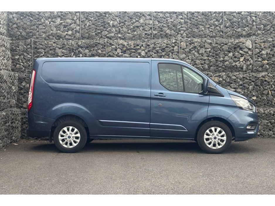 2022 Ford Transit - image 3