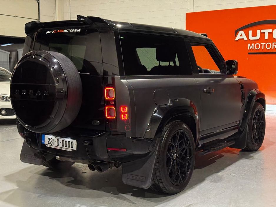 2023 Land Rover Defender - image 26